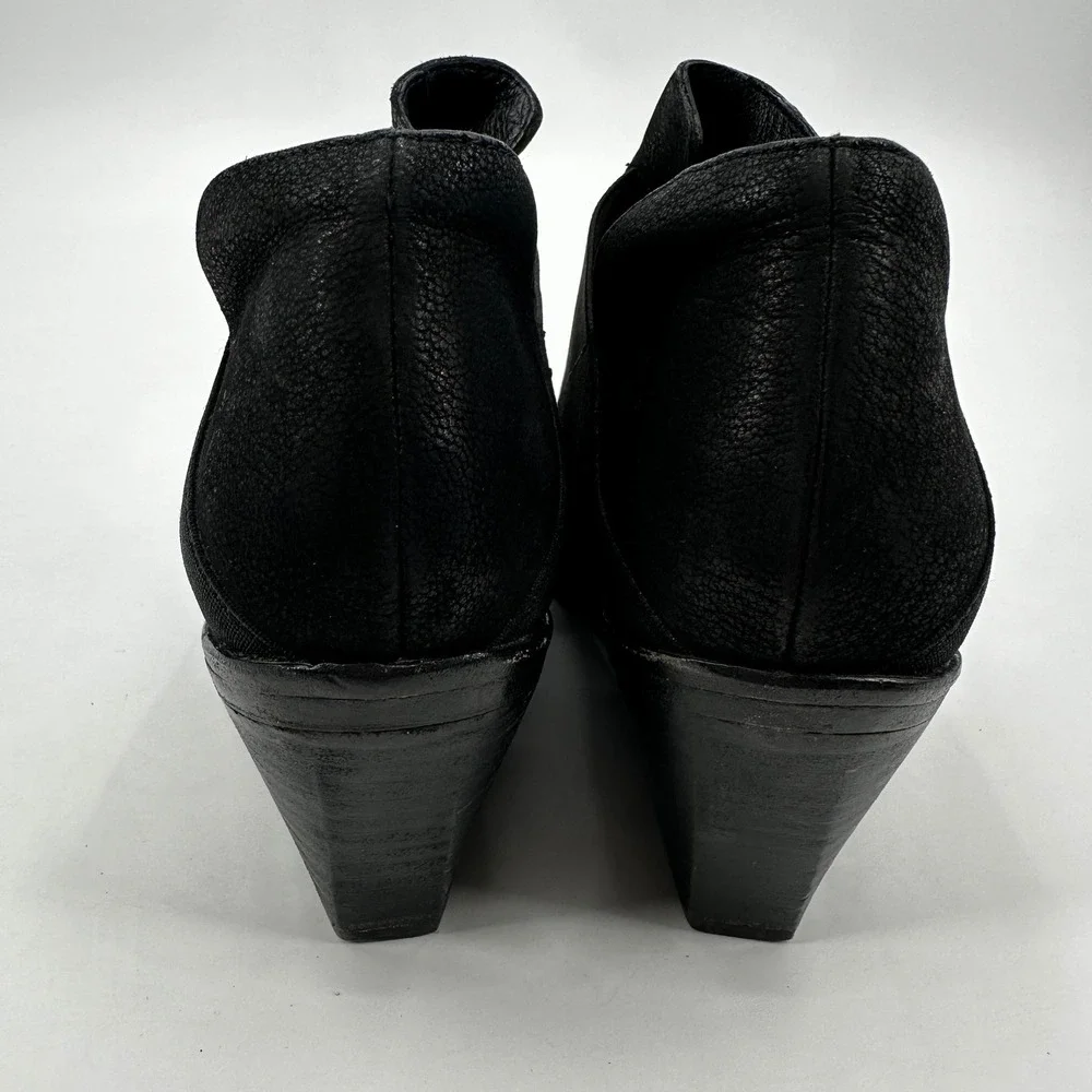 Eileen Fisher Black Suede Wedge Ankle Boots‎ Elastic Gore Almond Toe Booties
